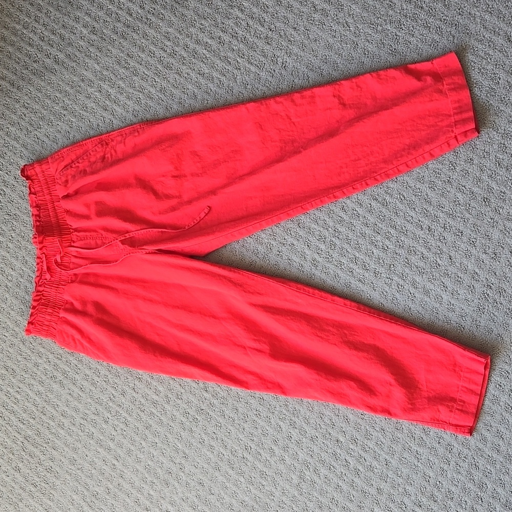 Universal Thread elastic waist ankle pants